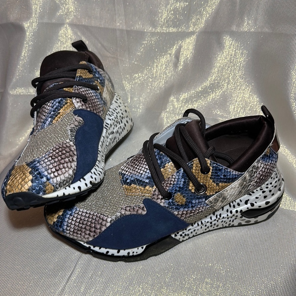 Steve Madden Cliff Leather Navy Snakeskin.